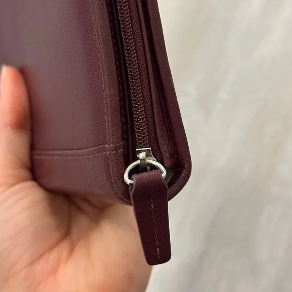 Elegant Burgundy Jewelry Organizer - Picture 7 of 10